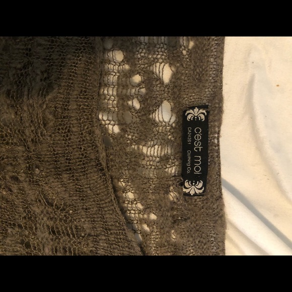 Knit dark green sweater - Picture 3 of 3